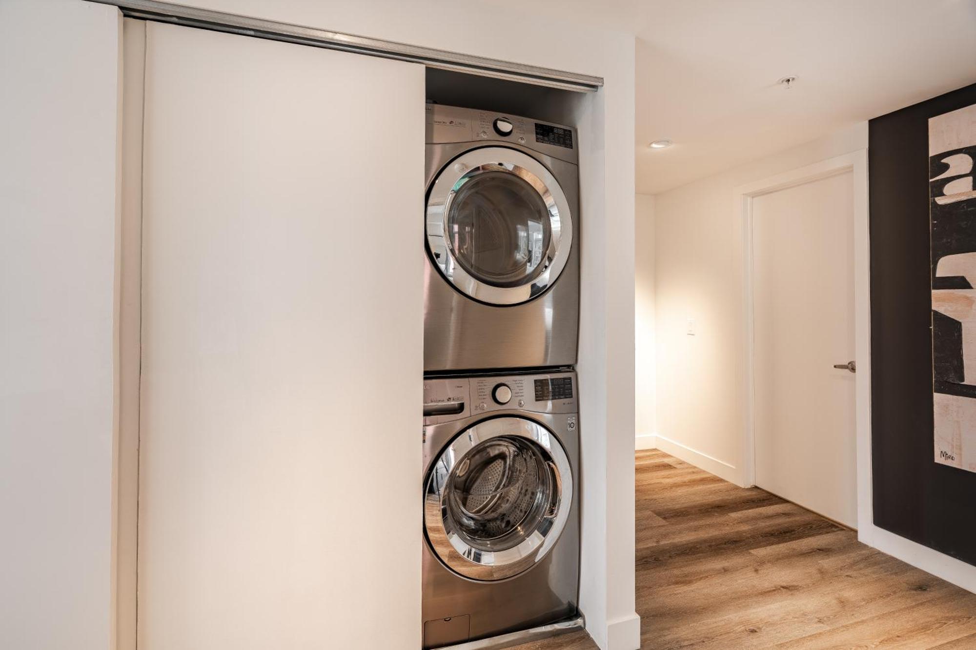 Westview Luxury Suites オタワ エクステリア 写真