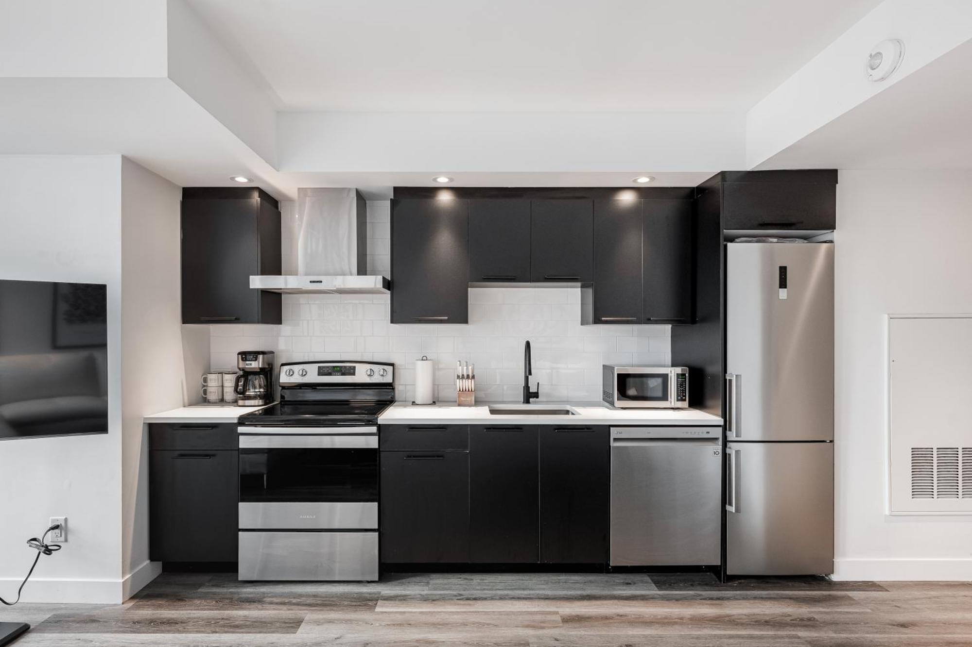 Westview Luxury Suites オタワ エクステリア 写真