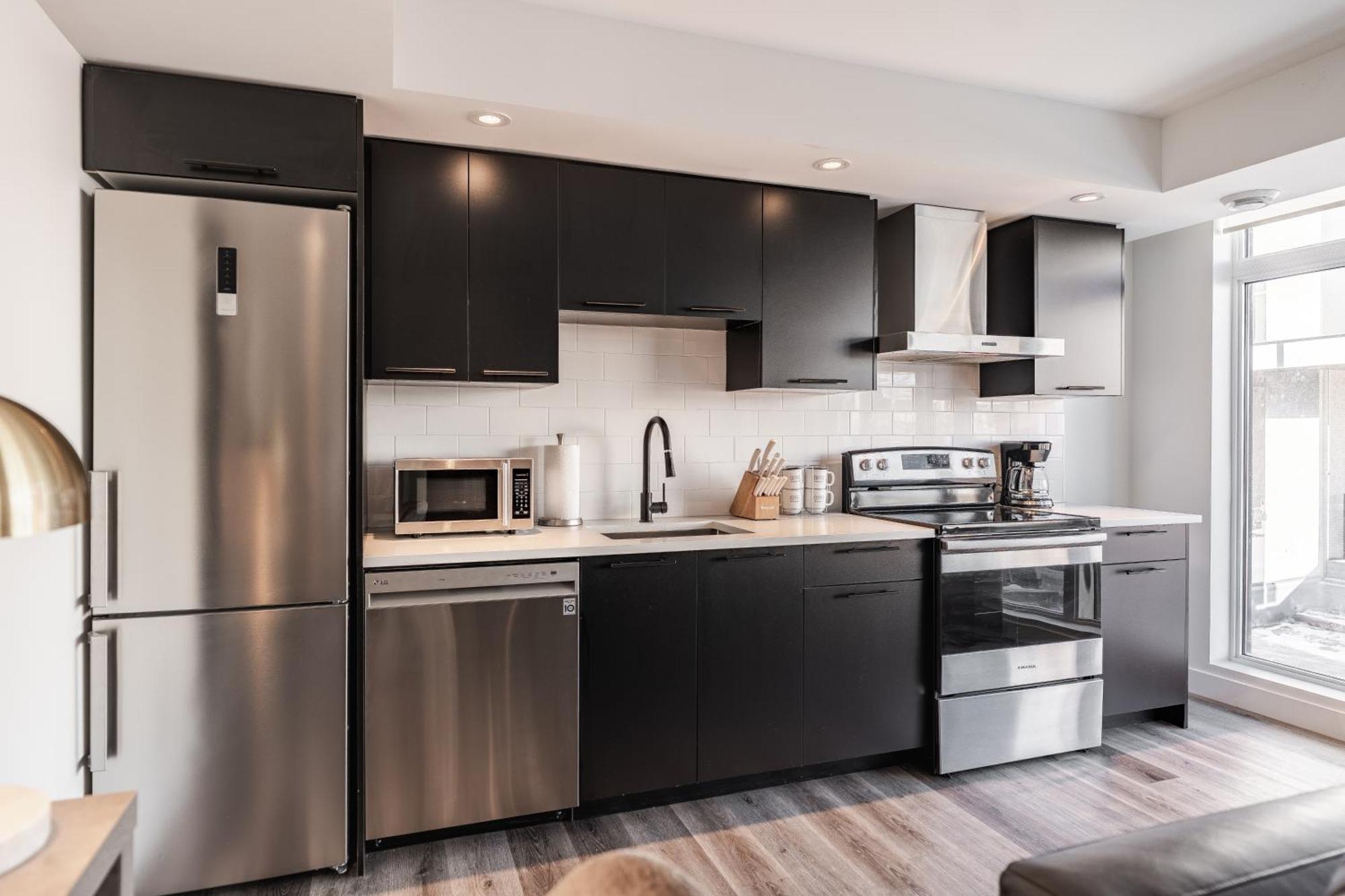 Westview Luxury Suites オタワ エクステリア 写真