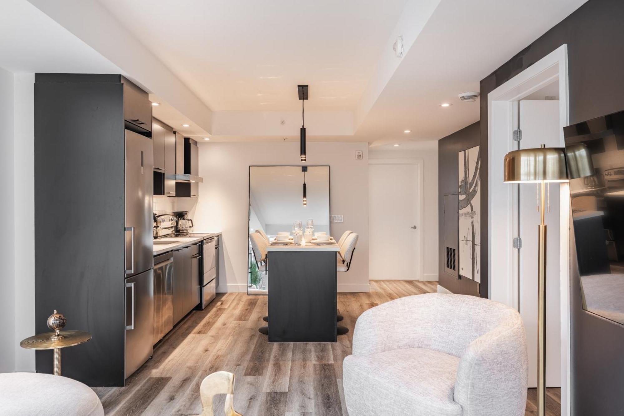 Westview Luxury Suites オタワ エクステリア 写真