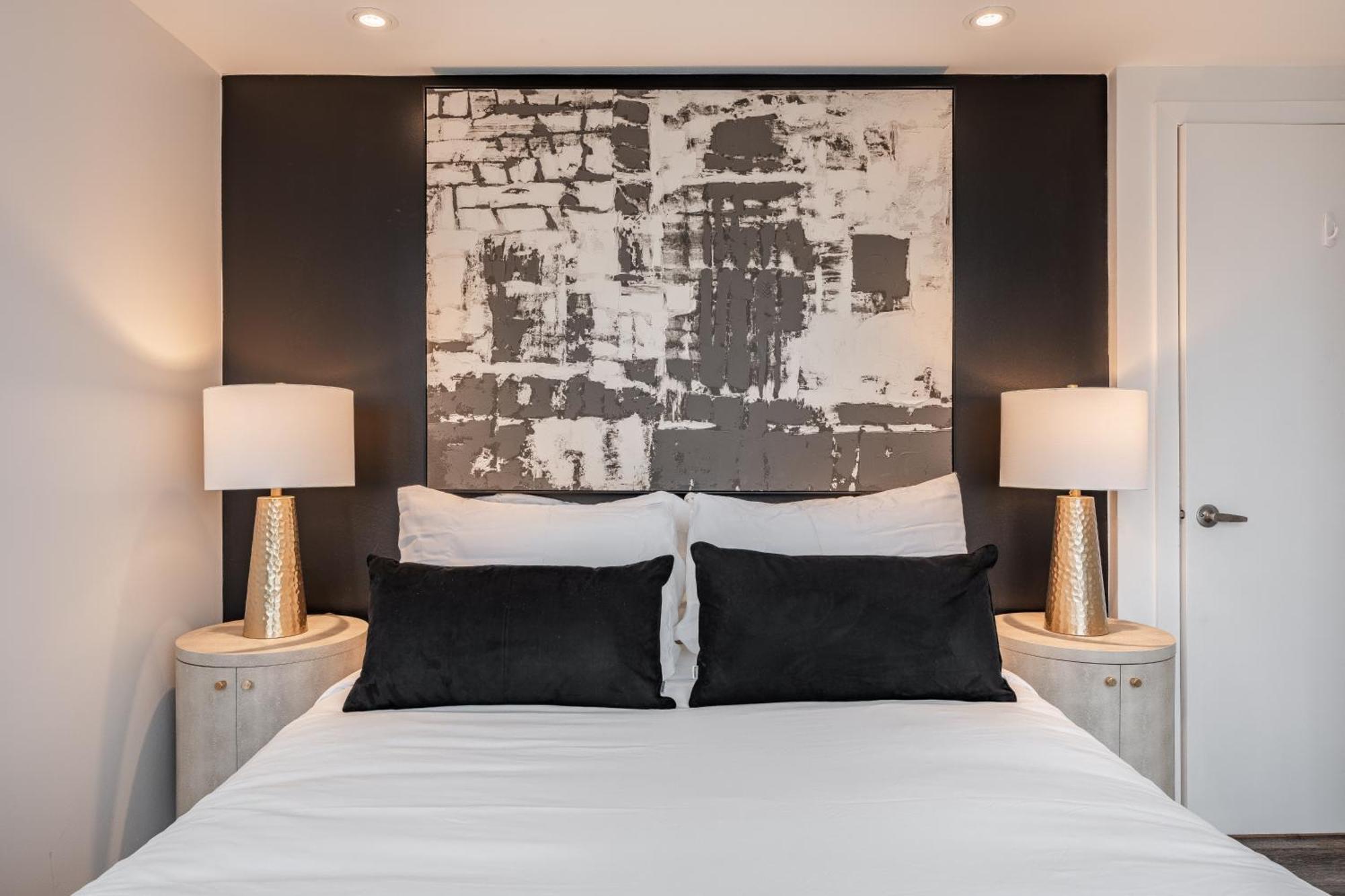 Westview Luxury Suites オタワ エクステリア 写真